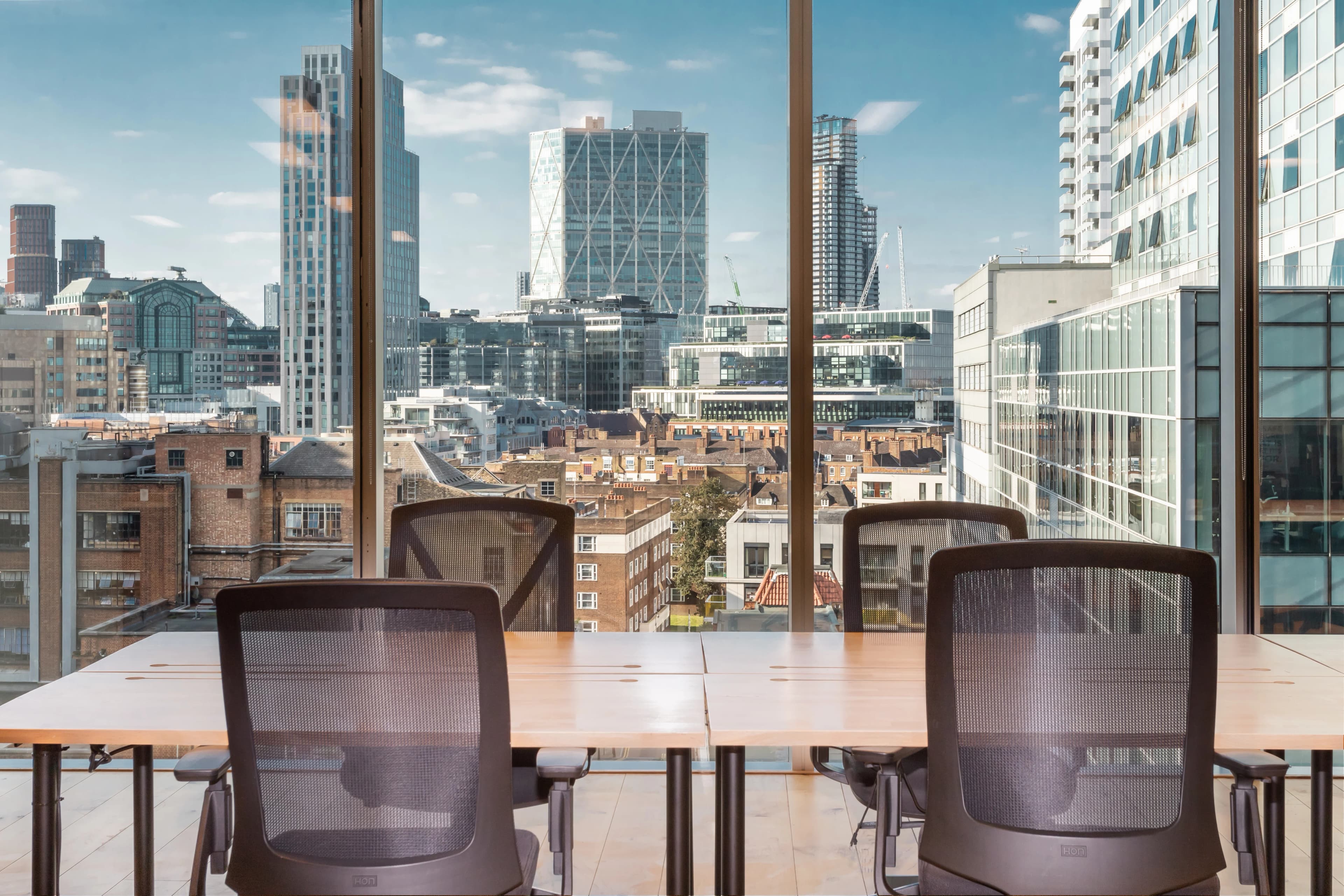 Beyond - Aldgate Tower photo 4